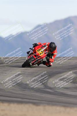 media/Nov-16-2025-Race Pace (Sun) [[8c5fa54630]]/Verified Riders/8-Turn 12 (120pm)/